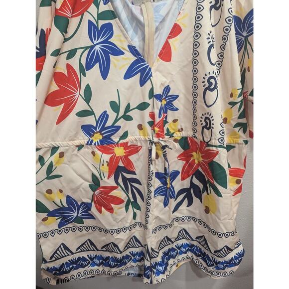 Flirty cream romper with bright floral print plus size XXL - Picture 5 of 13